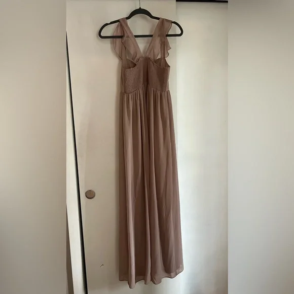 Show me your mumu soft beige June maxi dress, size medium - Picture 2 of 2